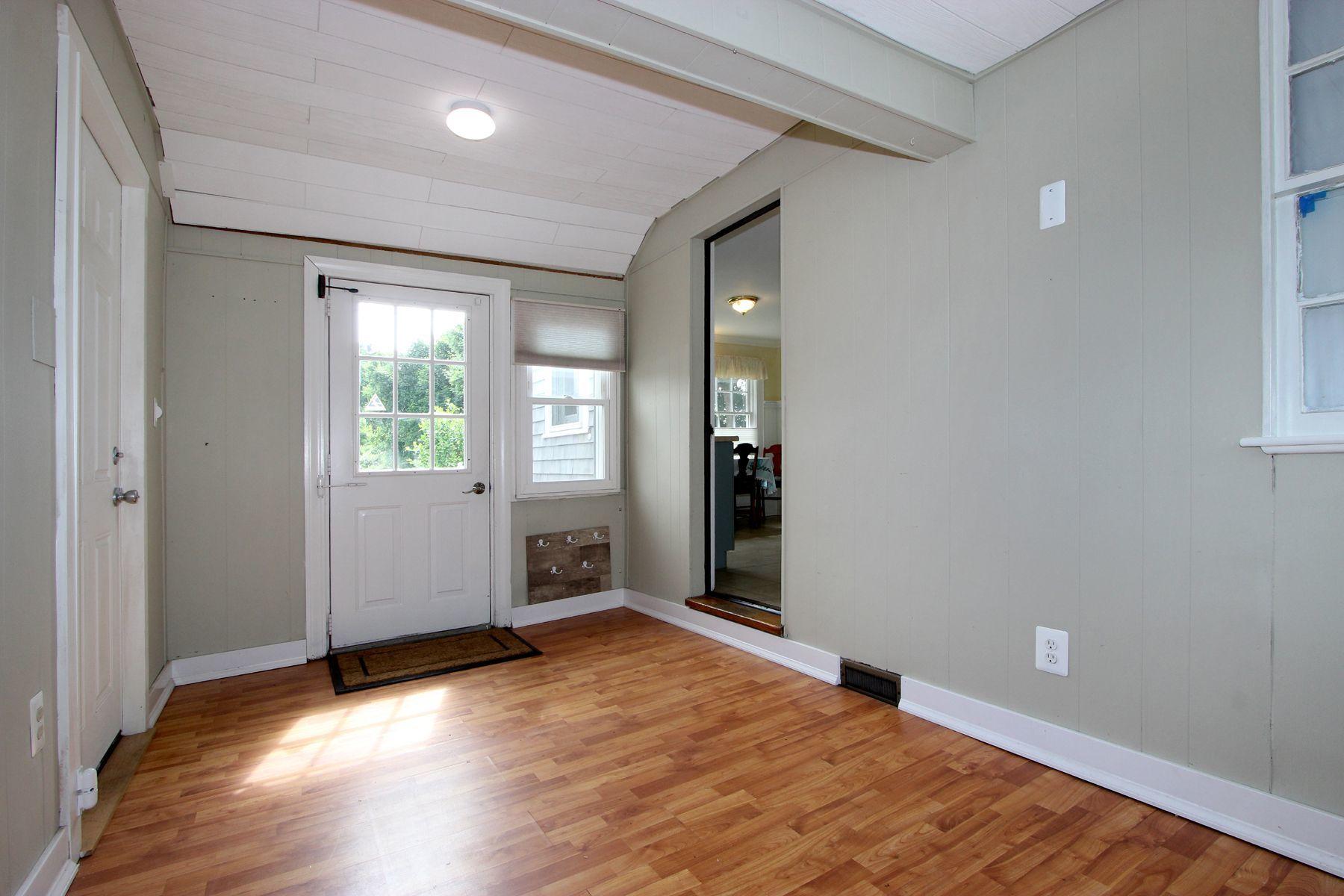 11 Old Bridge Road Buzzards Bay, MA 02532 - Photo 18 of 33 11oldbridgemudroom3