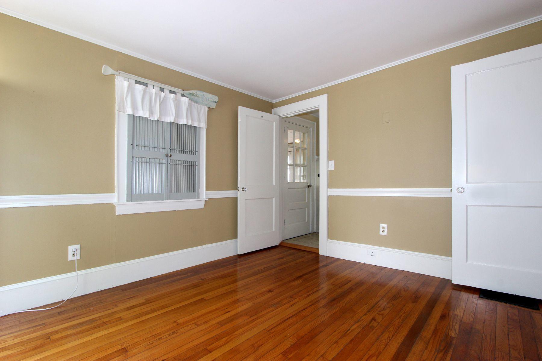 11 Old Bridge Road Buzzards Bay, MA 02532 - Photo 10 of 33 11oldbridgebedroom12