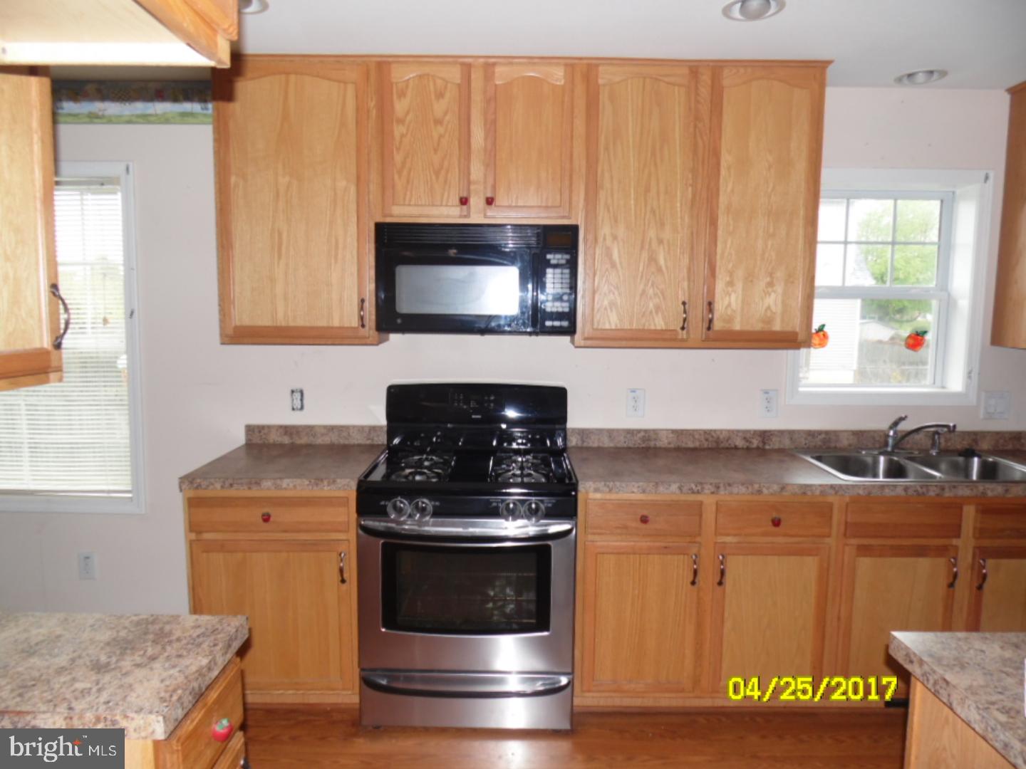 142 Georgia Road Pennsville, NJ 08070 - Photo 8 of 17