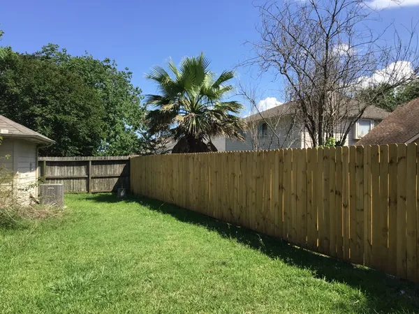 $2,220 | 5010 Chase Mountain Drive, Bacliff, TX 77518