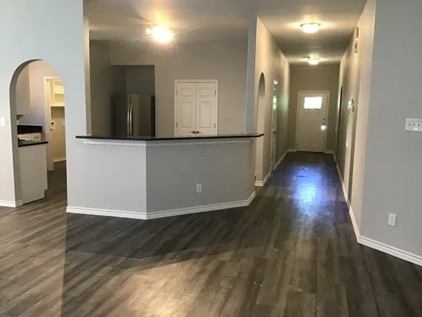 $2,220 | 5010 Chase Mountain Drive, Bacliff, TX 77518