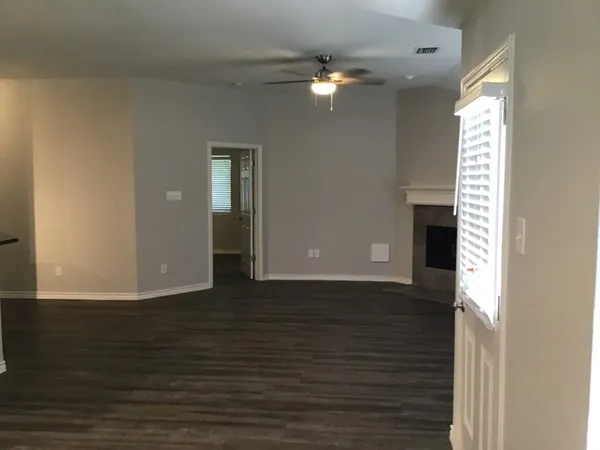 $2,220 | 5010 Chase Mountain Drive, Bacliff, TX 77518