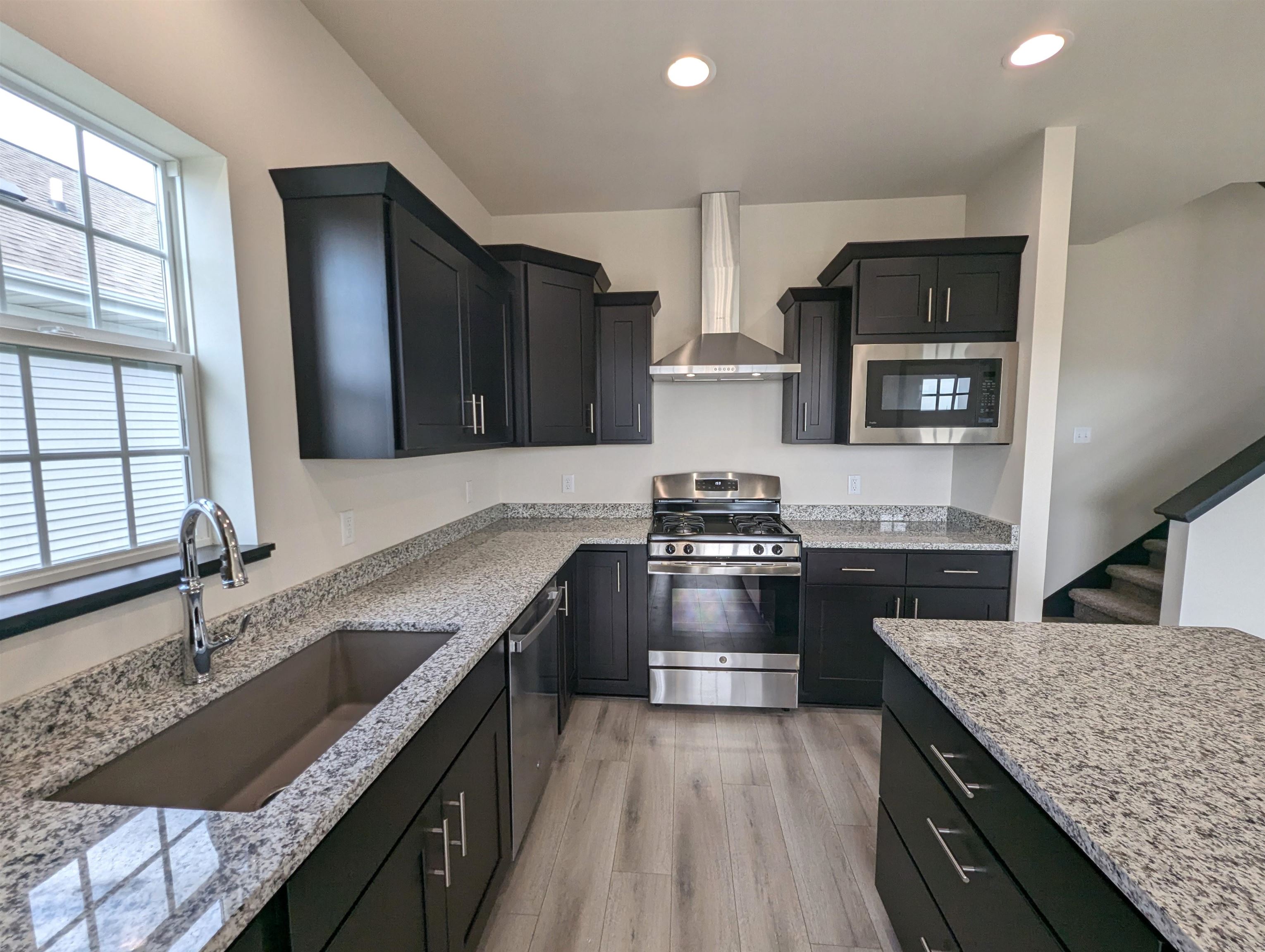 40 Windflower Way Mount Horeb, WI 53572 - Photo 9 of 68