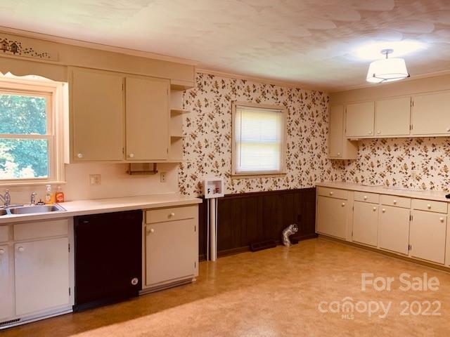 3045 Old Shelby Road Hickory, NC 28602 - Photo 7 of 38