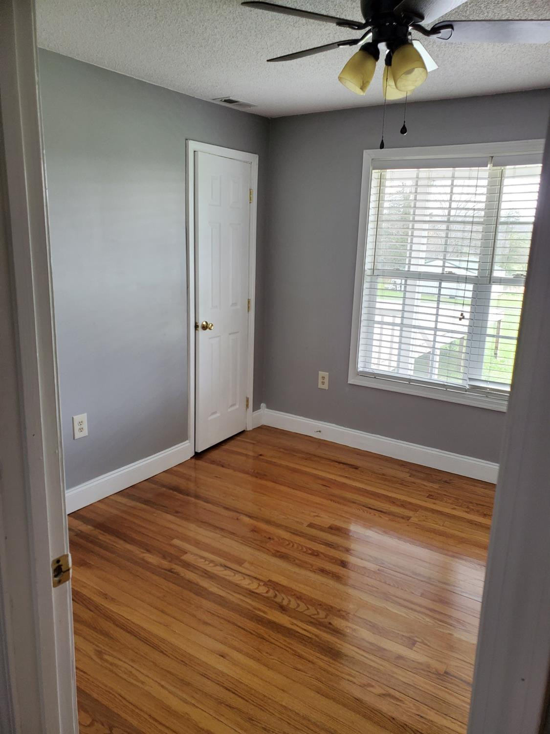 2398 Pine Top Road London, KY 40741 - Photo 11 of 16 Photo 11