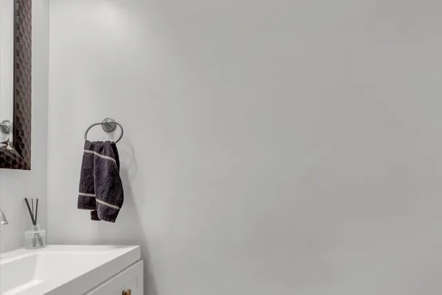 $2,400 | 854 Cambridge Place, Unit 128C, Wheeling, IL 60090