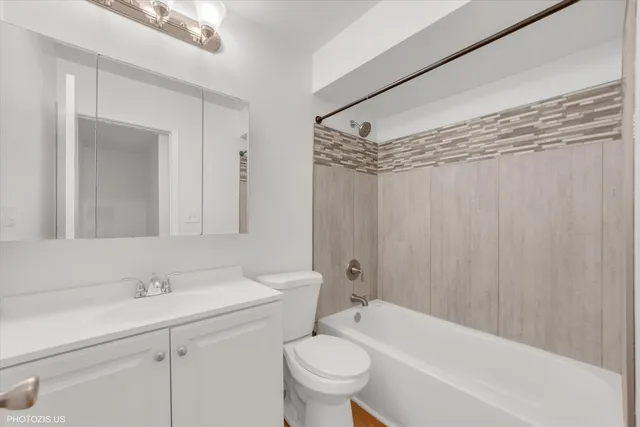 $2,400 | 854 Cambridge Place, Unit 128C, Wheeling, IL 60090