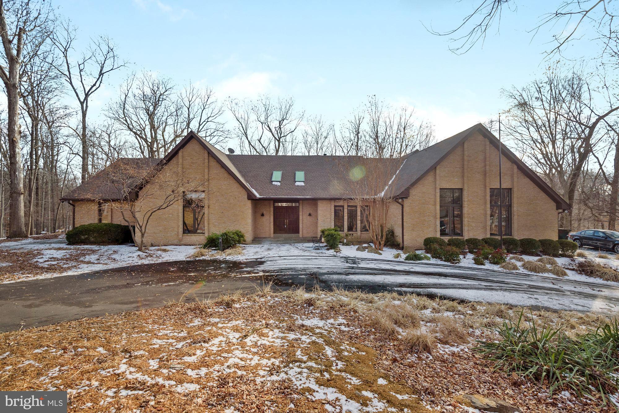 Exterior Welcome Home!