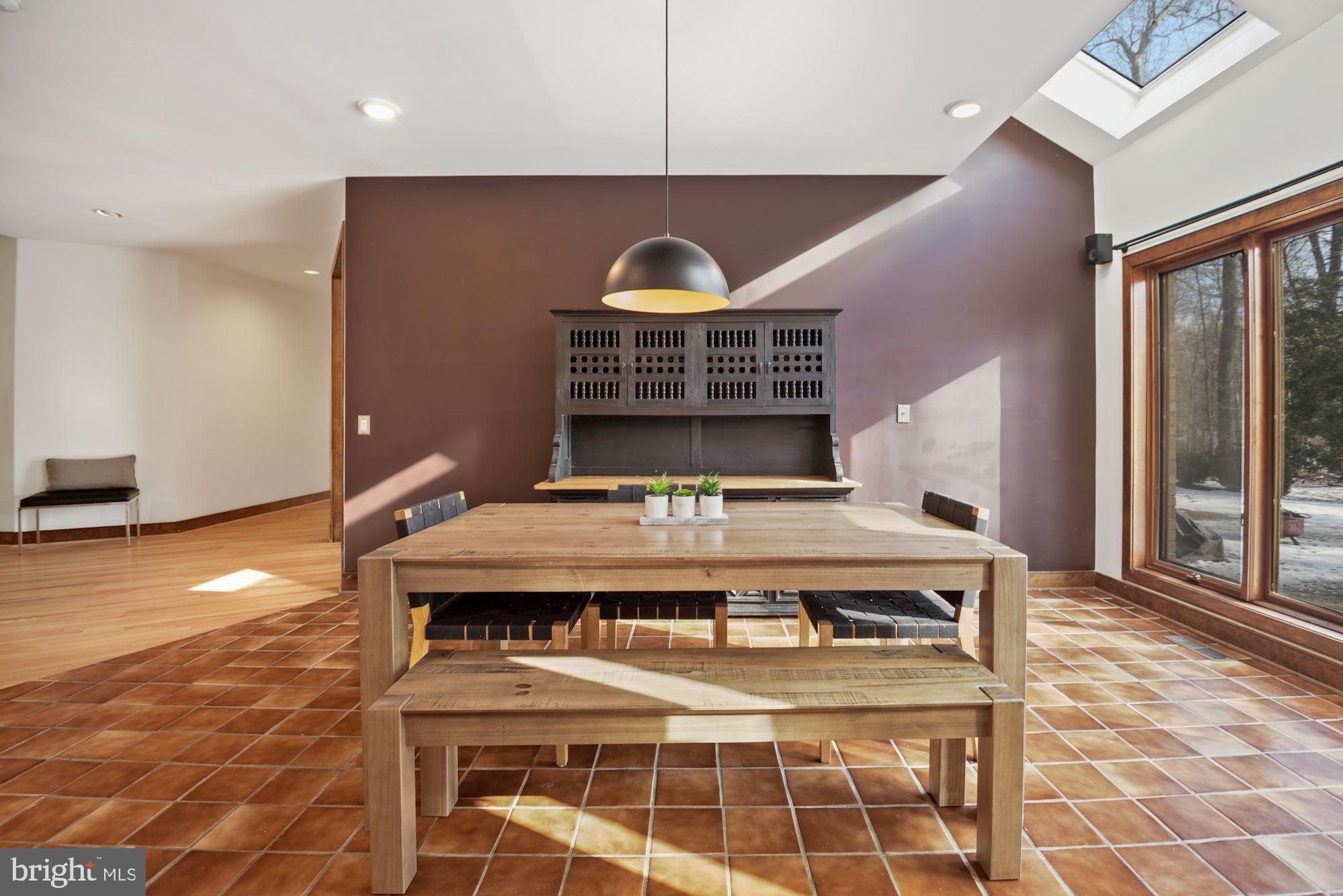 10804 Balantre Lane Potomac, MD 20854 - Photo 11 of 49 Skylights