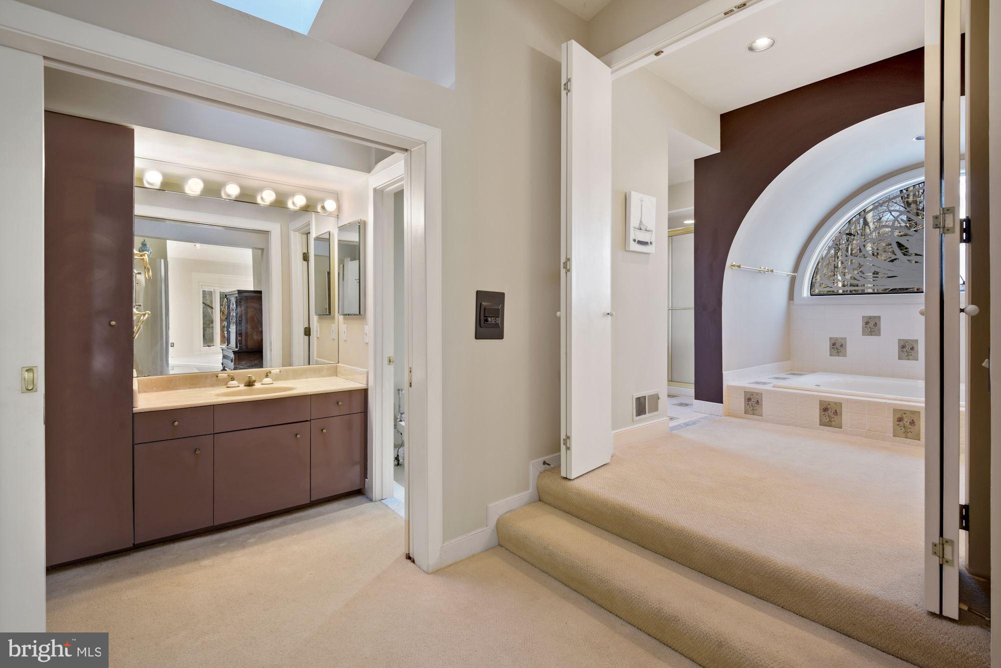 10804 Balantre Lane Potomac, MD 20854 - Photo 27 of 49 Master Bathroom