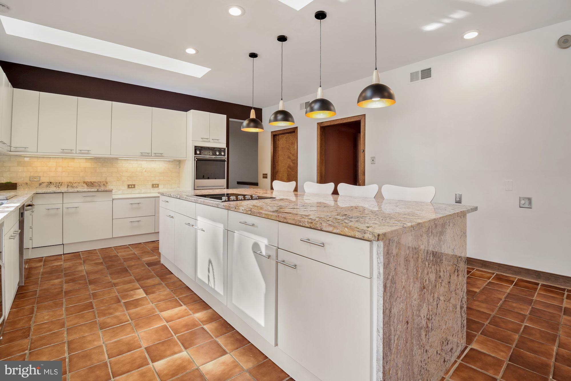 10804 Balantre Lane Potomac, MD 20854 - Photo 7 of 49 Contemporary Kitchen