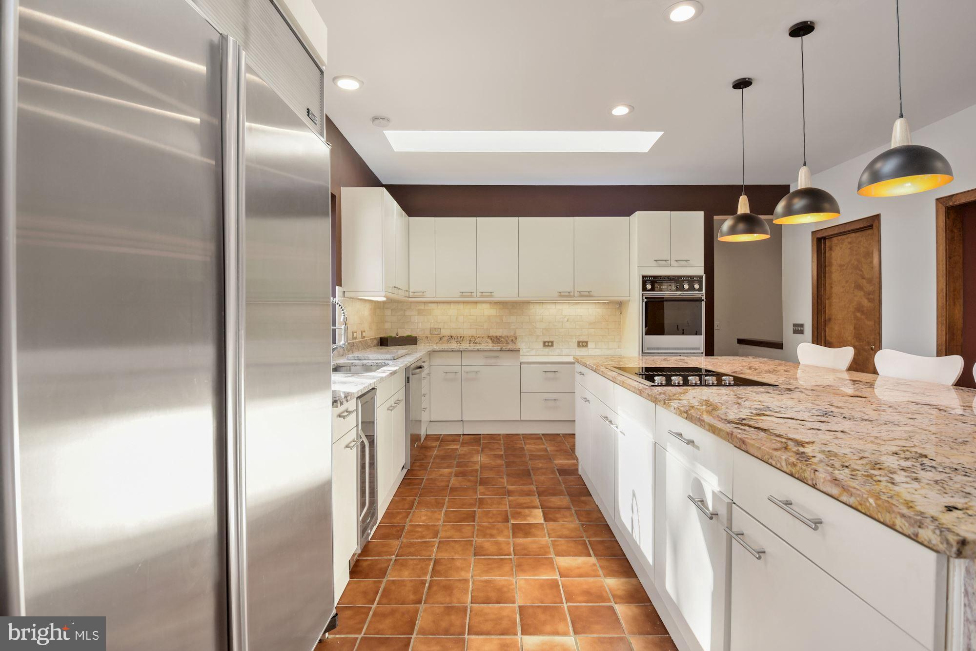 10804 Balantre Lane Potomac, MD 20854 - Photo 10 of 49 Stainless Steel Appliances