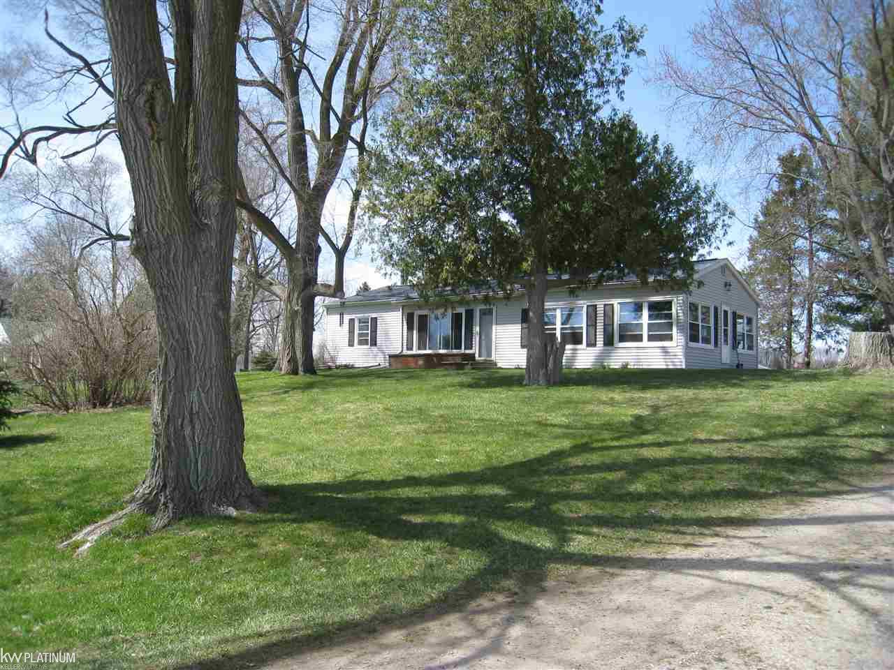2165 Haines Road Lapeer, MI 48446 - Photo 3 of 37