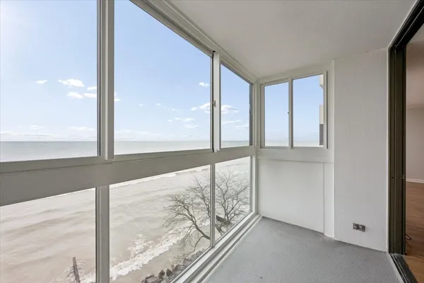 $835,000 | 1500 Sheridan Road, Unit 6H, Wilmette, IL 60091