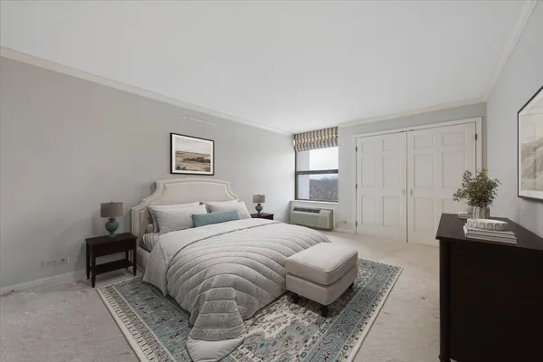 $835,000 | 1500 Sheridan Road, Unit 6H, Wilmette, IL 60091