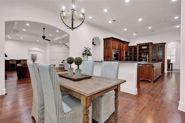 $999,900 | 48 Summit Oaks Circle, Denison, TX 75020