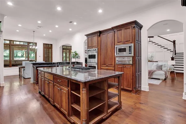 $999,900 | 48 Summit Oaks Circle, Denison, TX 75020