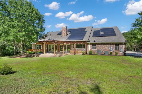 $999,900 | 48 Summit Oaks Circle, Denison, TX 75020