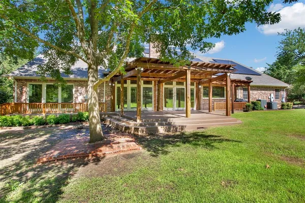 $999,900 | 48 Summit Oaks Circle, Denison, TX 75020