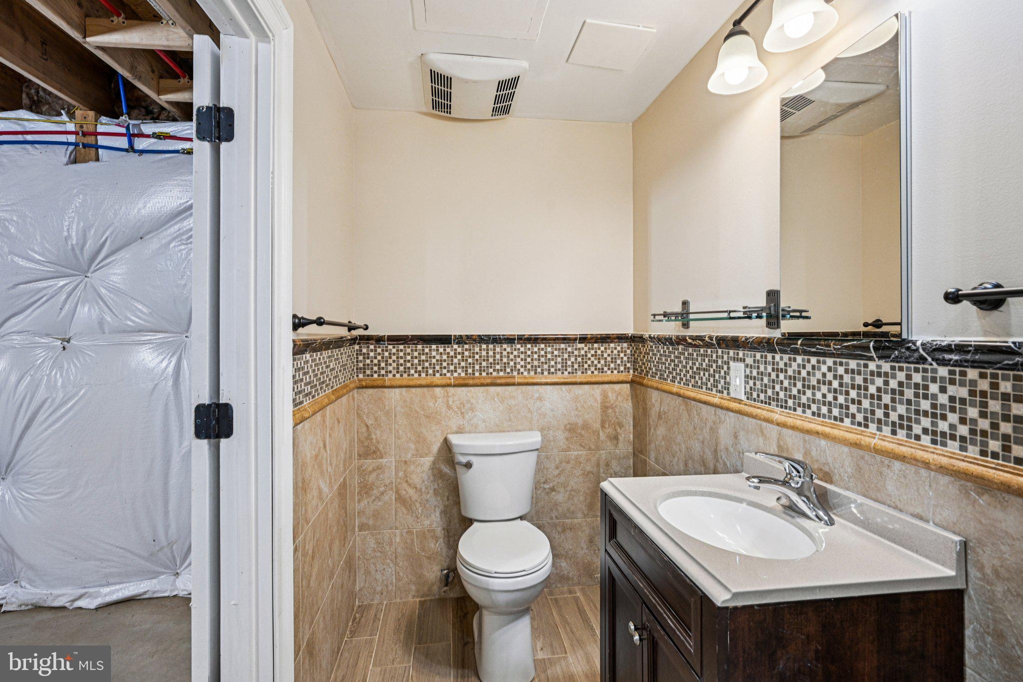 700 South Roberts Road Bryn Mawr, PA 19010 - Photo 27 of 42 a bathroom with a sink and a toilet