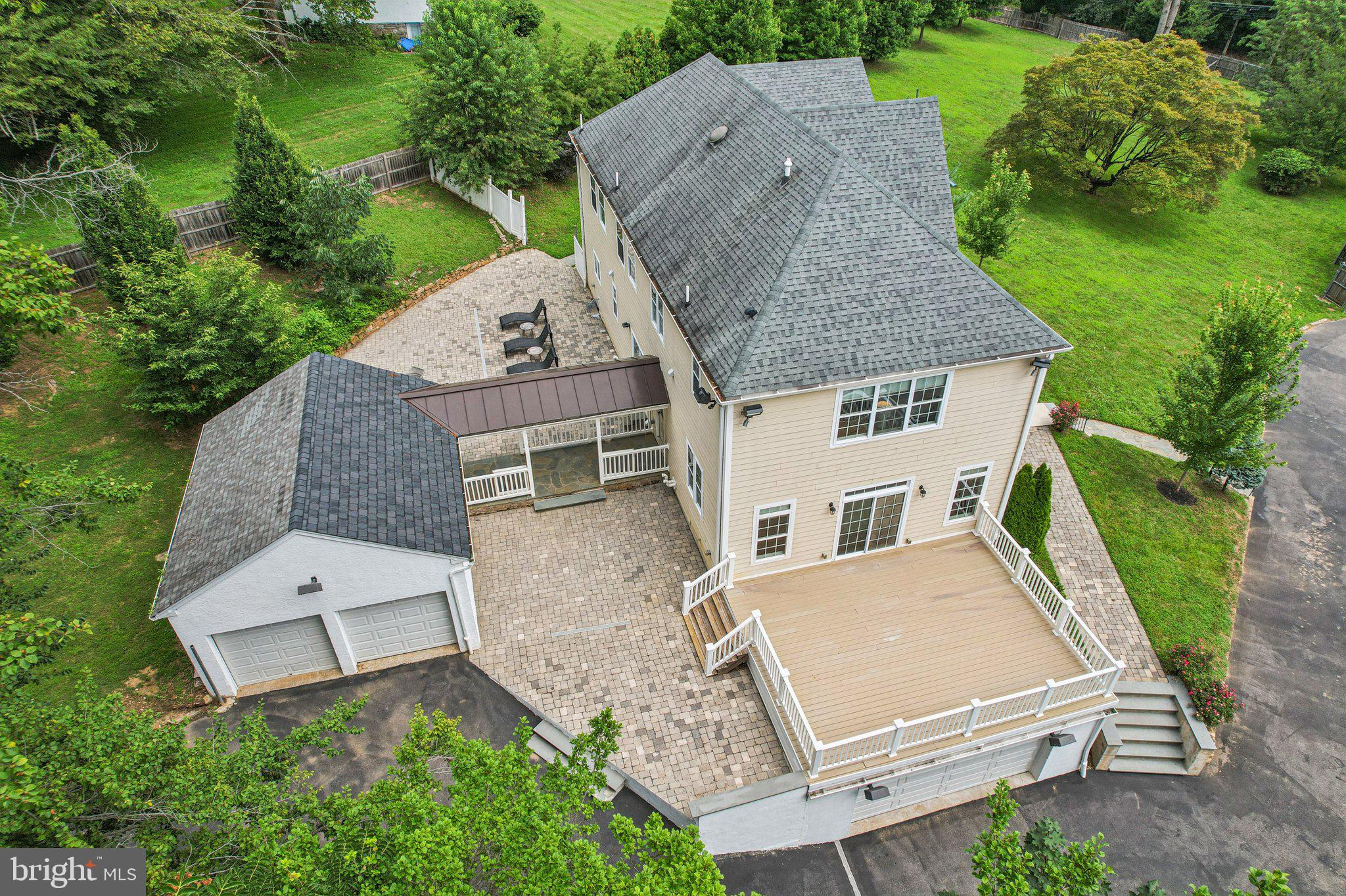 700 South Roberts Road Bryn Mawr, PA 19010 - Photo 38 of 42 an aerial view of a house with a yard