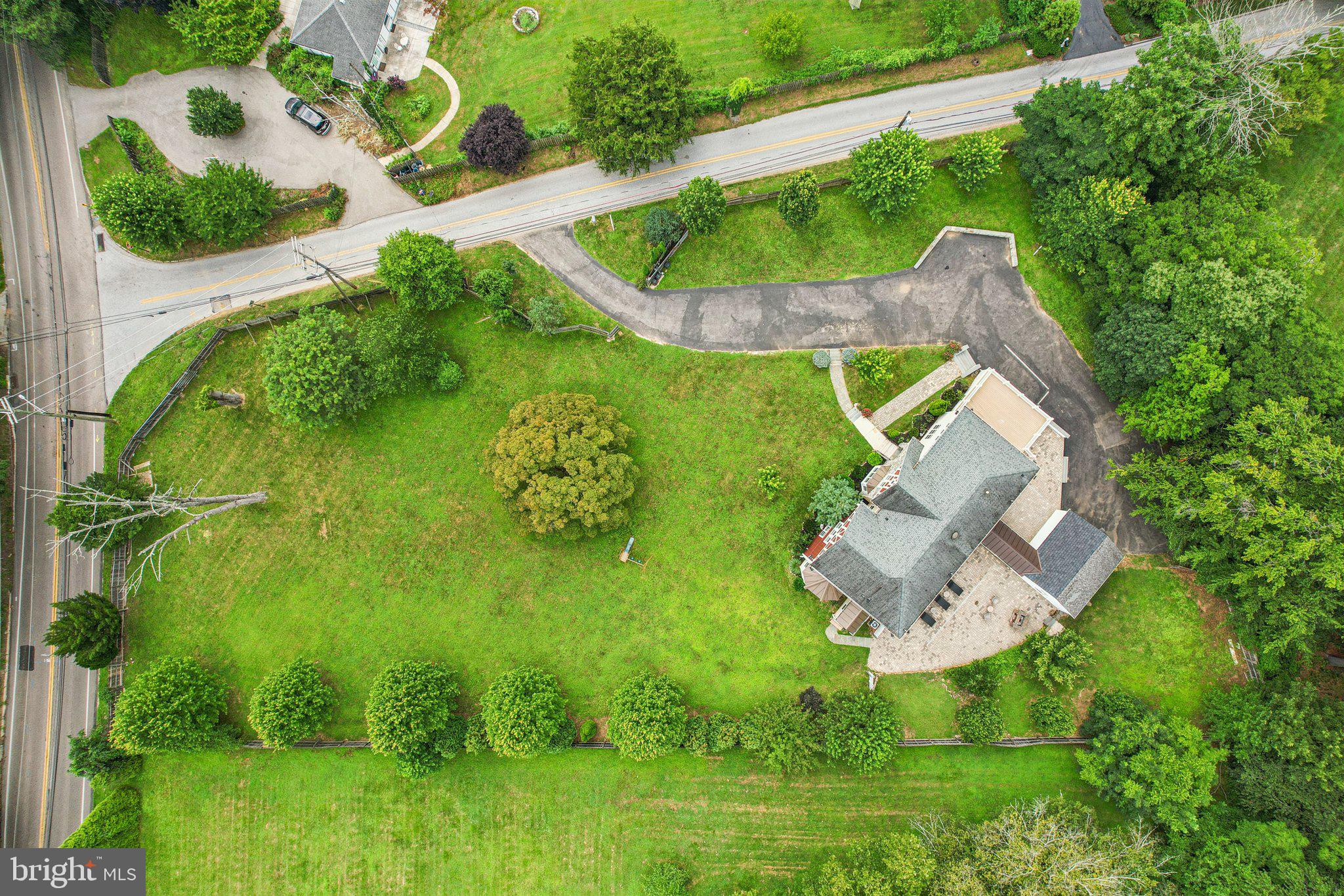 700 South Roberts Road Bryn Mawr, PA 19010 - Photo 40 of 42 an aerial view of a house