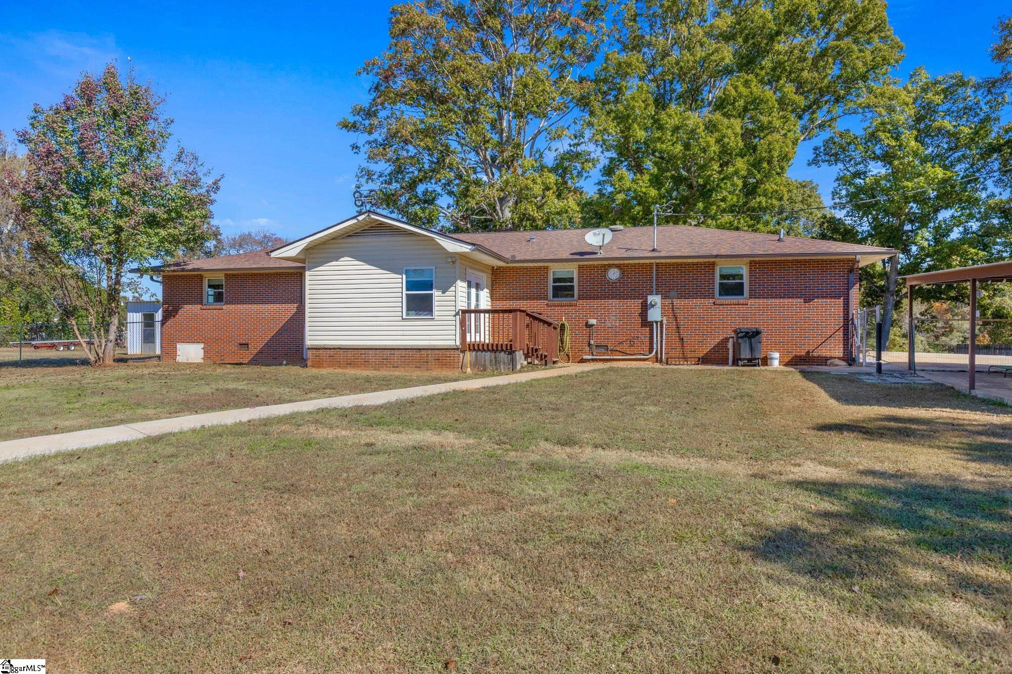 232 Strawberry Road Anderson, SC 29626 - Photo 31 of 40