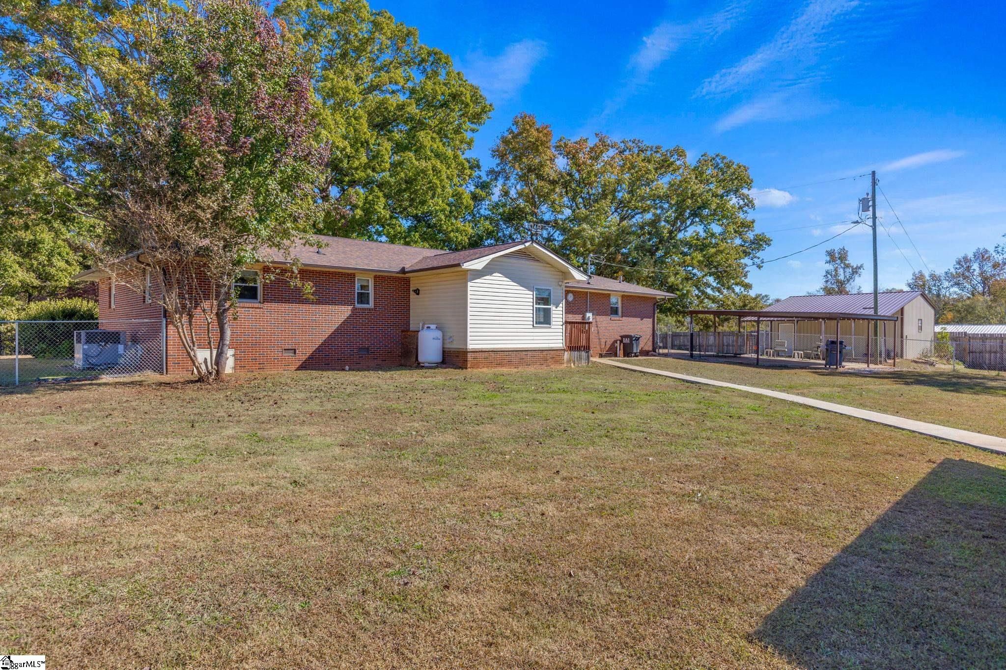 232 Strawberry Road Anderson, SC 29626 - Photo 32 of 40