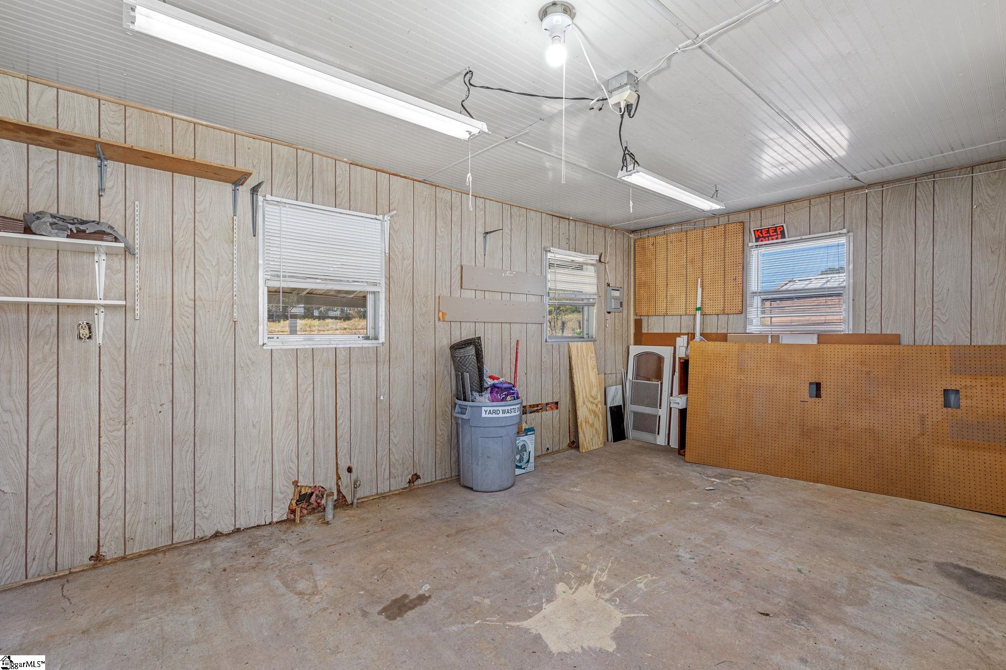 232 Strawberry Road Anderson, SC 29626 - Photo 34 of 40