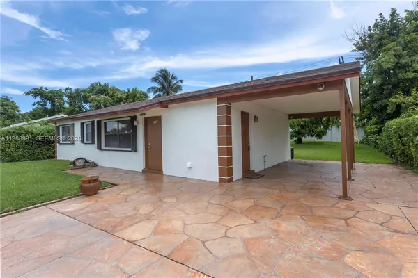 $2,300 | 2700 North Seacrest Boulevard, Boynton Beach, FL 33435