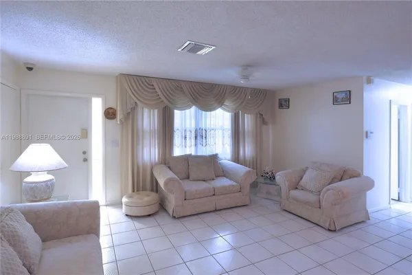 $2,300 | 2700 North Seacrest Boulevard, Boynton Beach, FL 33435