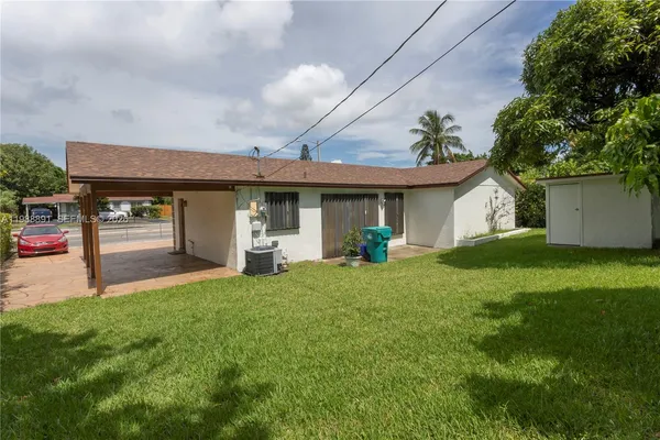 $2,300 | 2700 North Seacrest Boulevard, Boynton Beach, FL 33435
