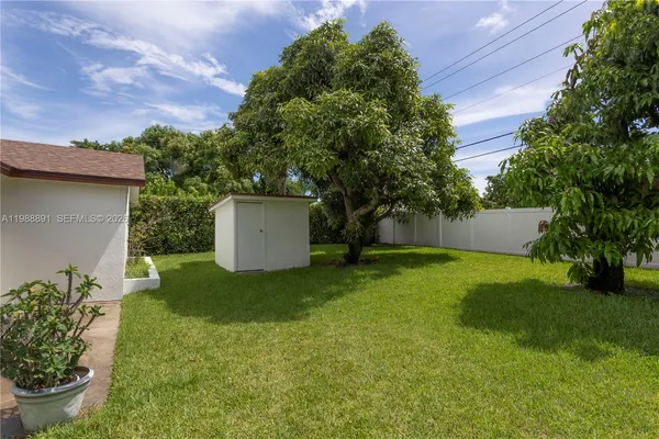 $2,300 | 2700 North Seacrest Boulevard, Boynton Beach, FL 33435