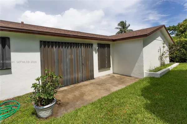 $2,300 | 2700 North Seacrest Boulevard, Boynton Beach, FL 33435