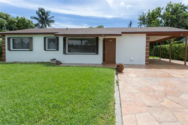 $2,300 | 2700 North Seacrest Boulevard, Boynton Beach, FL 33435