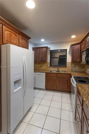 $2,300 | 2700 North Seacrest Boulevard, Boynton Beach, FL 33435