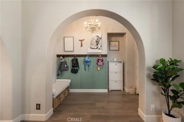 a view of entryway with a potted plant