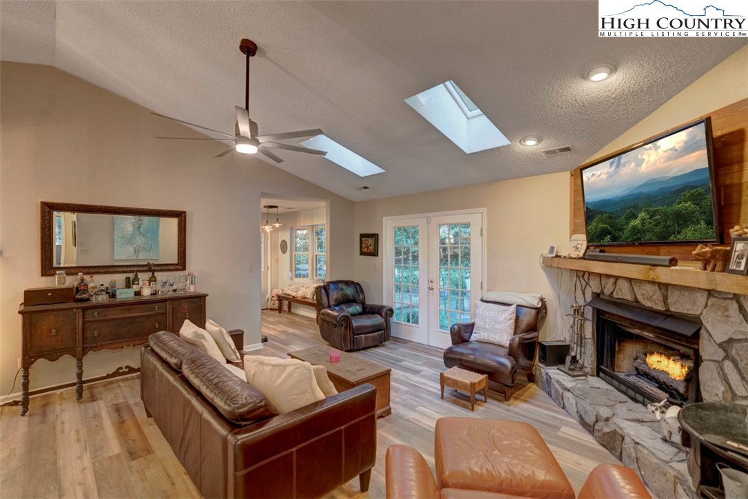 221 Margot Road Boone, NC 28607 - Photo 4 of 40 Gallery Image 4