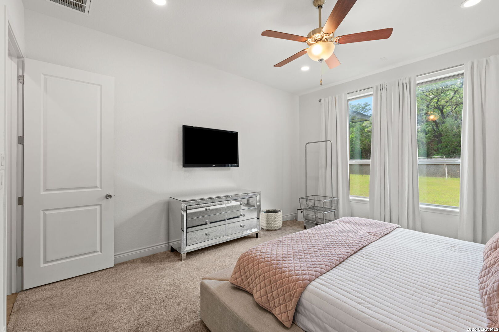 8928 Whimsey Ridge Fair Oaks Ranch, TX 78015 - Photo 14 of 28