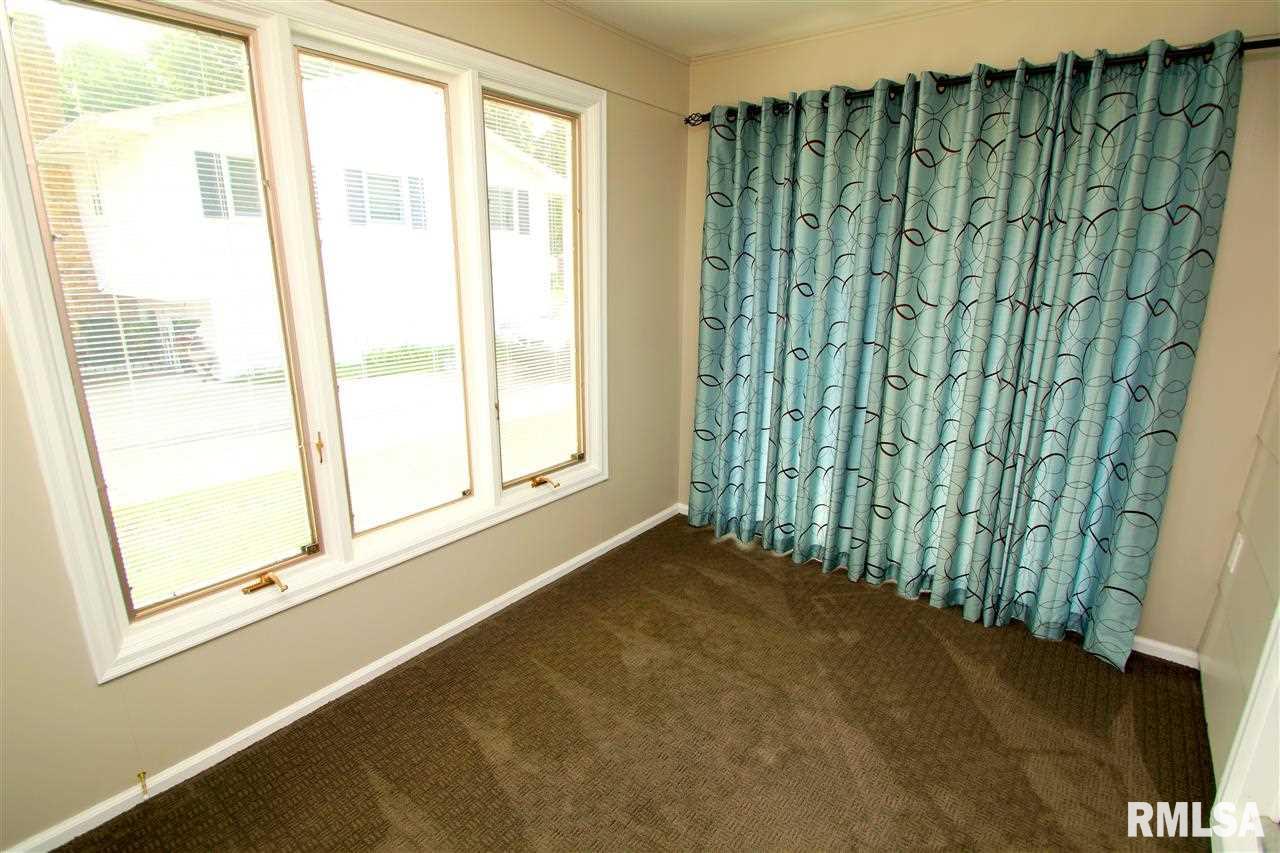 3205 Spring Street Davenport, IA 52807 - Photo 15 of 24 Gallery Image 15