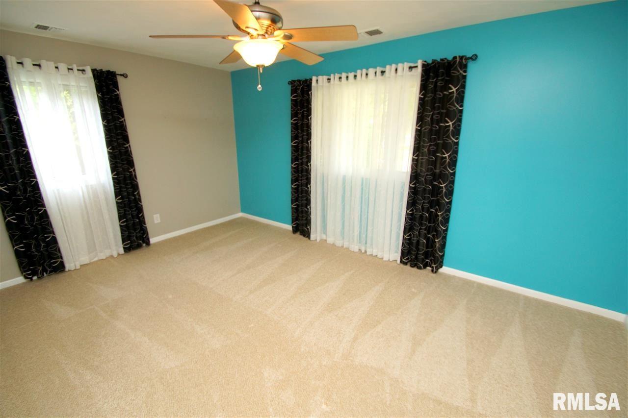 3205 Spring Street Davenport, IA 52807 - Photo 2 of 24 Gallery Image 2