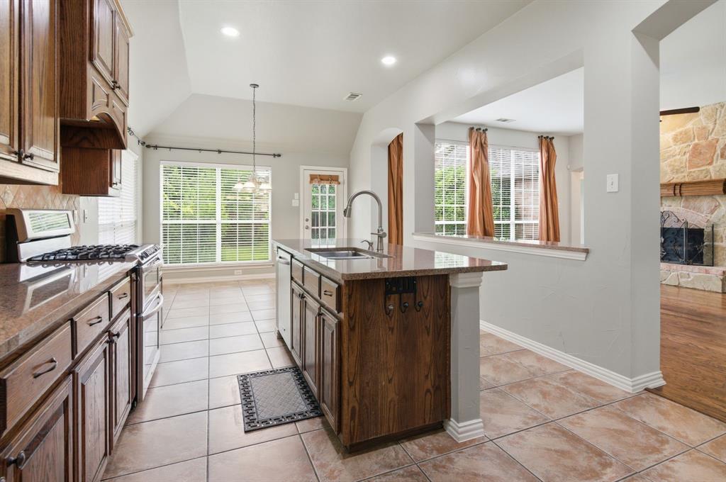 8180 Holliday Road Lantana, TX 76226 - Photo 13 of 31