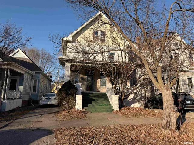 $144,900 | 1803 West Barker Avenue, Peoria, IL 61606