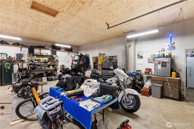 $650,000 | 12833 Squaw Wood Lane Southeast, Rainier, WA 98576