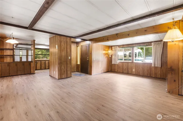 $650,000 | 12833 Squaw Wood Lane Southeast, Rainier, WA 98576