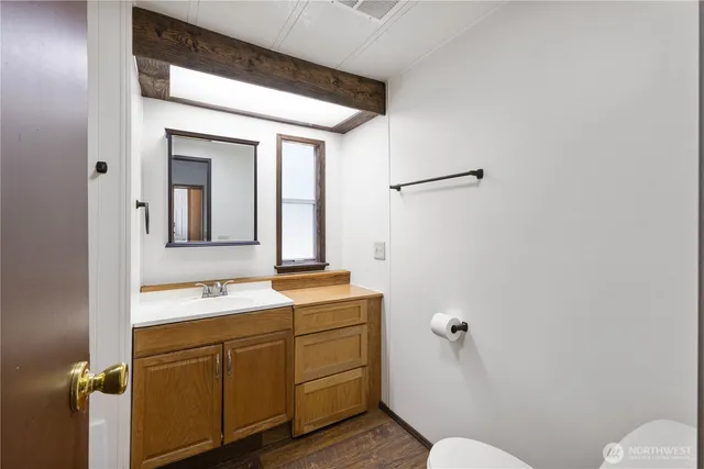 $650,000 | 12833 Squaw Wood Lane Southeast, Rainier, WA 98576