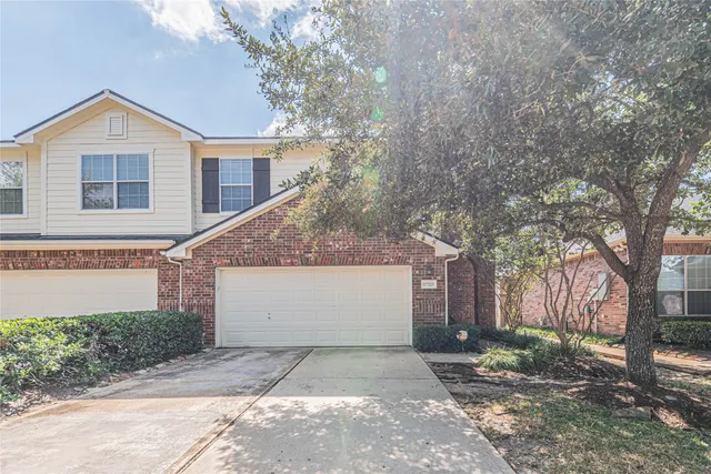 $1,795 | 17223 Brookhollow Ct Drive, Houston, TX 77084