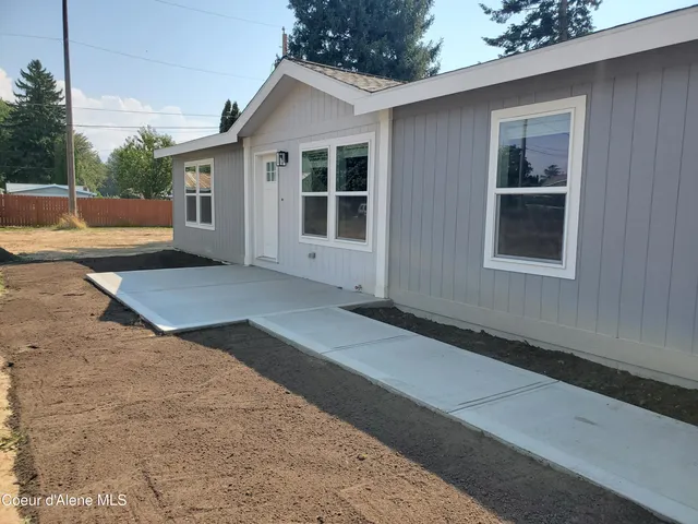 $425,000 | 230 Ash Street, Ponderay, ID 83852