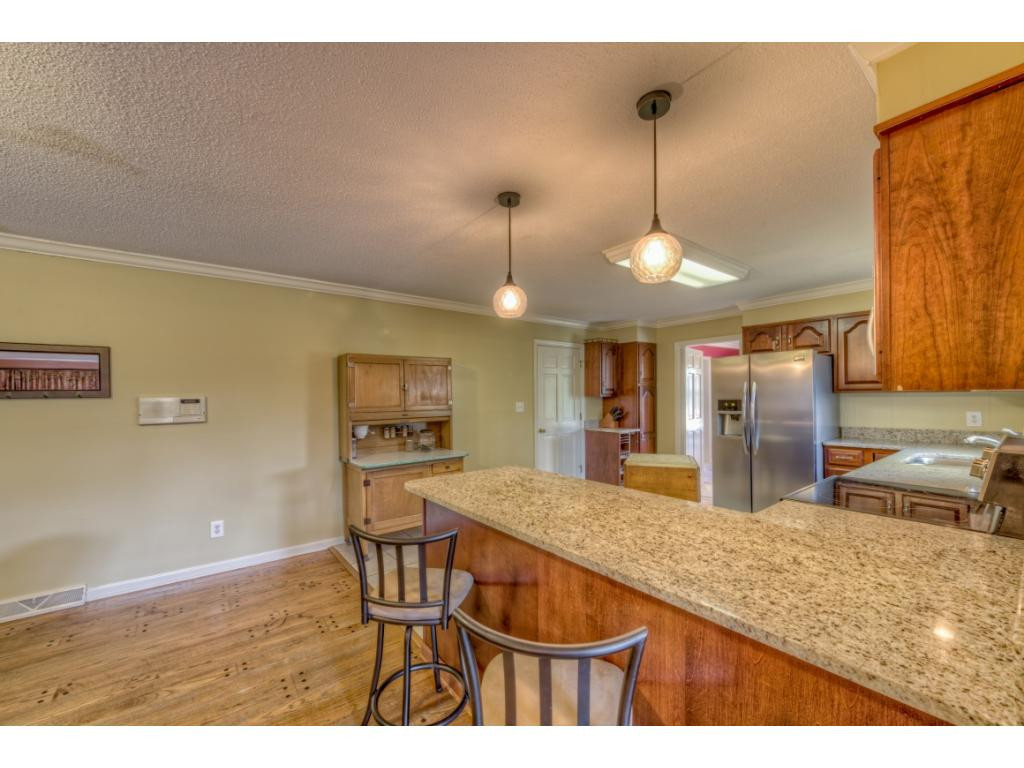 213 Tiffany Road Bristol, TN 37620 - Photo 9 of 34 Photo 9