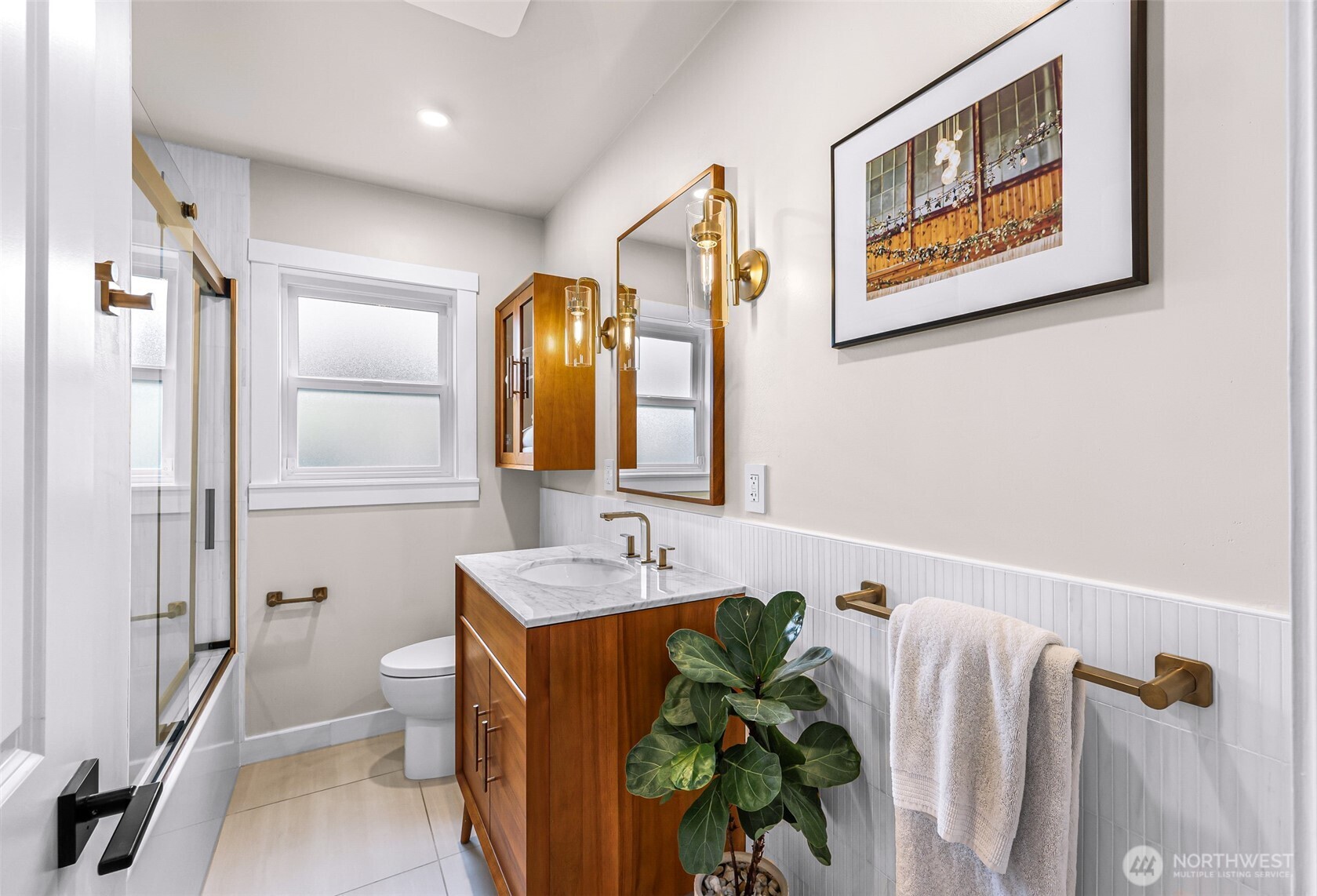 5336 Southwest Admiral Way Seattle, WA 98116 - Photo 21 of 36